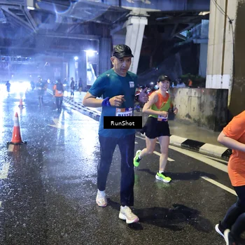 Runner Photo 7917956
