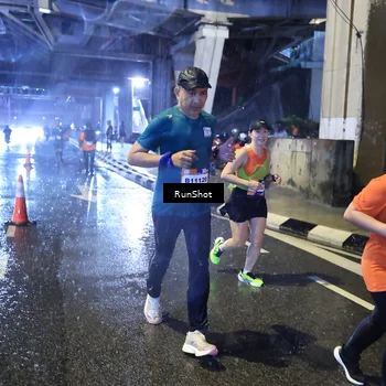 Runner Photo 7917957