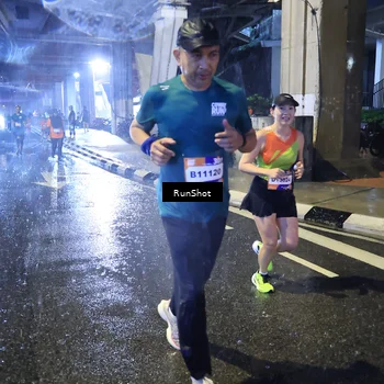 Runner Photo 7917973