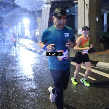 Runner Photo 7917976