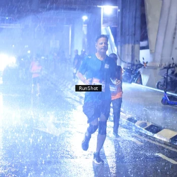Runner Photo 7918034