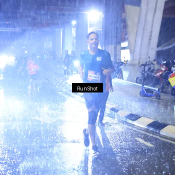 Runner Photo 7918037