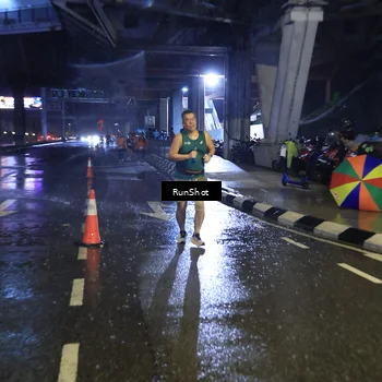 Runner Photo 7918053