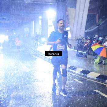 Runner Photo 7918056