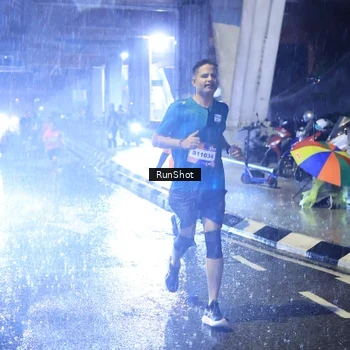 Runner Photo 7918060