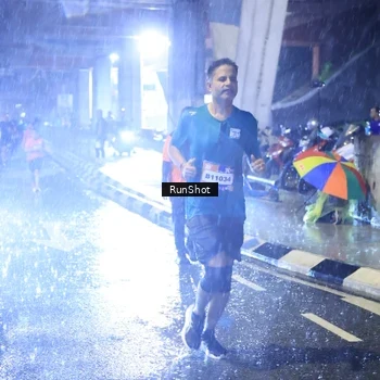 Runner Photo 7918074