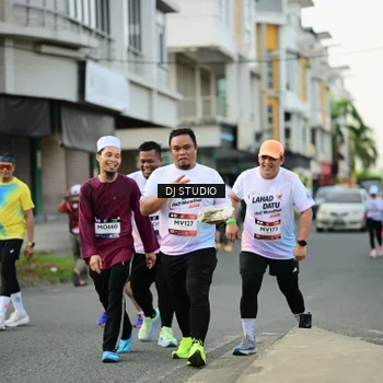 Runner Photo 7918086