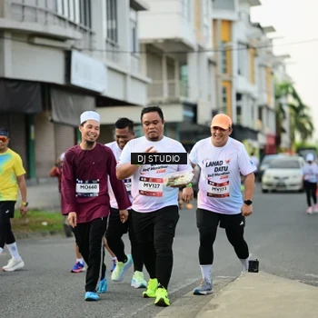 Runner Photo 7918089