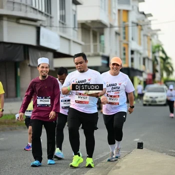 Runner Photo 7918090