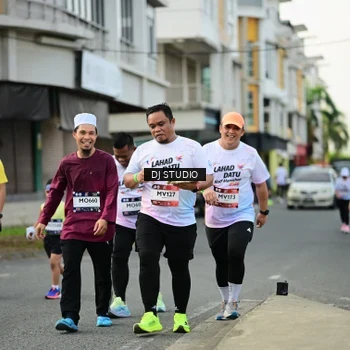 Runner Photo 7918092