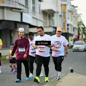 Runner Photo 7918100
