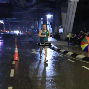 Runner Photo 7918102