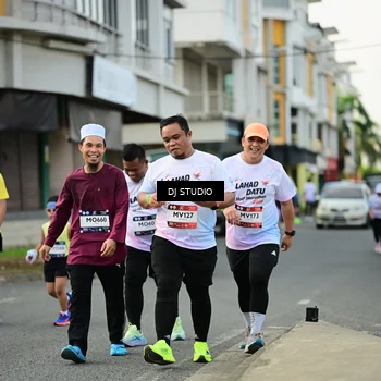 Runner Photo 7918104