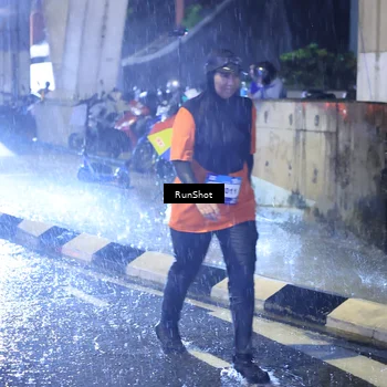 Runner Photo 7918152