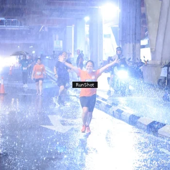Runner Photo 7918159