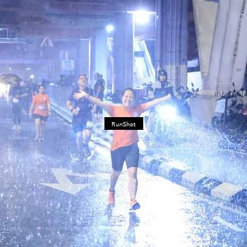 Runner Photo 7918168