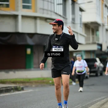 Runner Photo 7918169