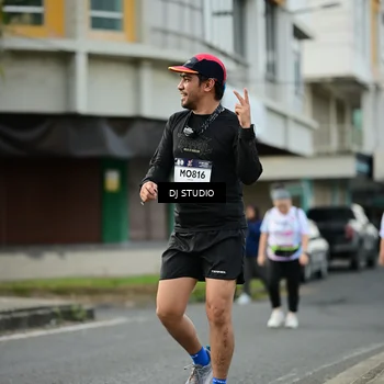 Runner Photo 7918179