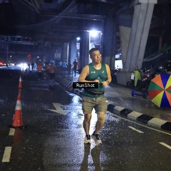 Runner Photo 7918189