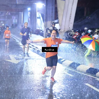 Runner Photo 7918196