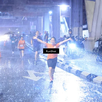 Runner Photo 7918202