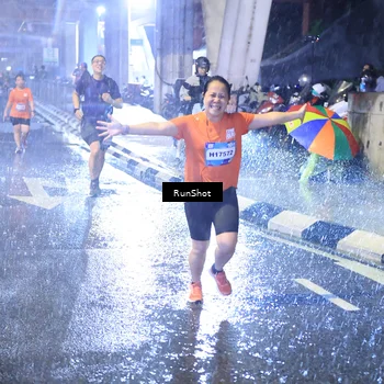 Runner Photo 7918212