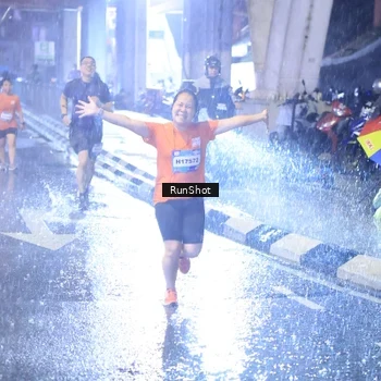 Runner Photo 7918213