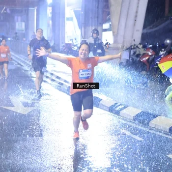 Runner Photo 7918224