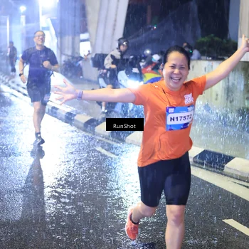 Runner Photo 7918250