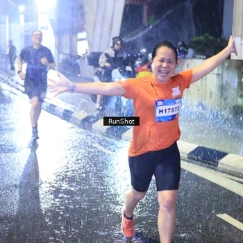 Runner Photo 7918251