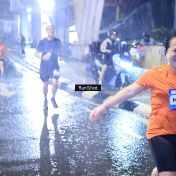 Runner Photo 7918252