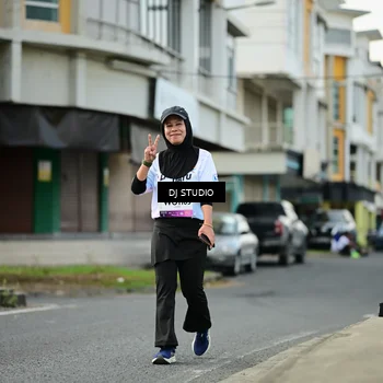 Runner Photo 7918255