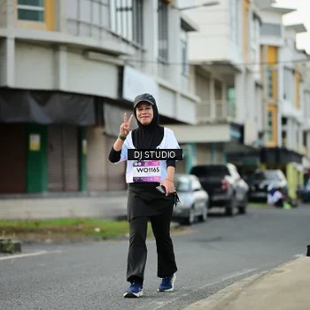 Runner Photo 7918256