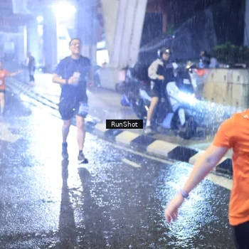 Runner Photo 7918267