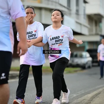 Runner Photo 7918285