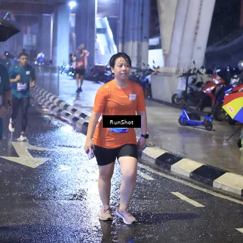Runner Photo 7918291