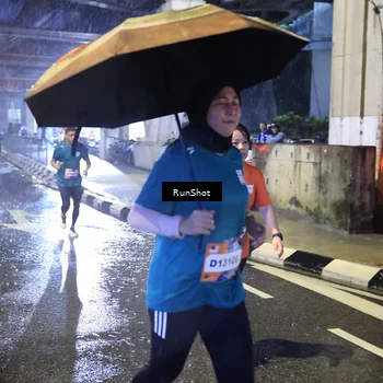 Runner Photo 7918347