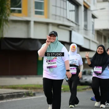 Runner Photo 7918374