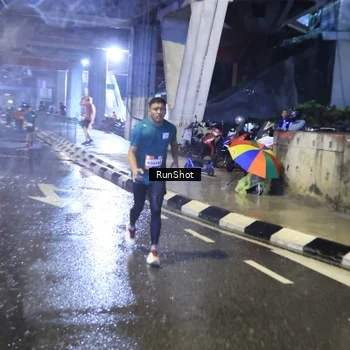 Runner Photo 7918380