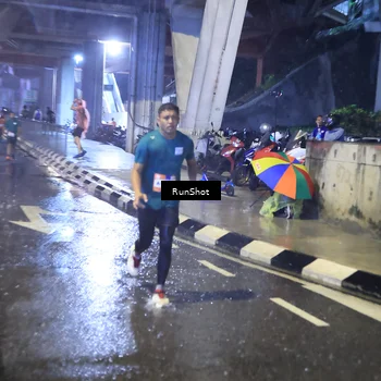 Runner Photo 7918381