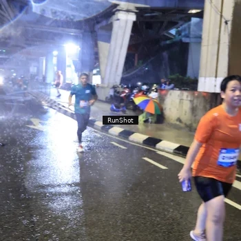 Runner Photo 7918382