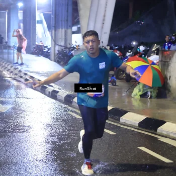 Runner Photo 7918393