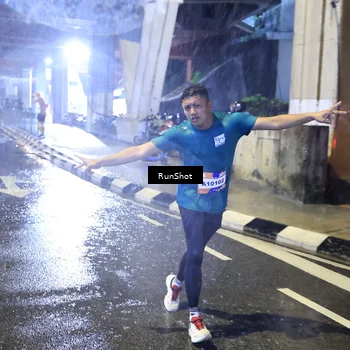 Runner Photo 7918407