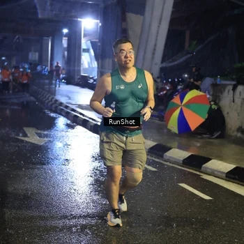 Runner Photo 7918412