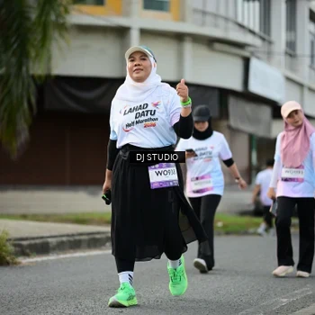 Runner Photo 7918444