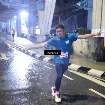 Runner Photo 7918447