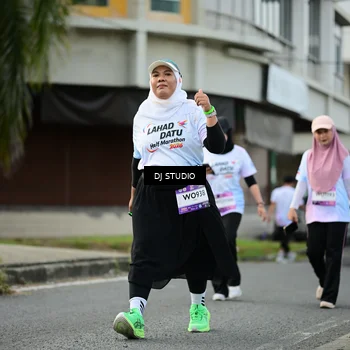 Runner Photo 7918453