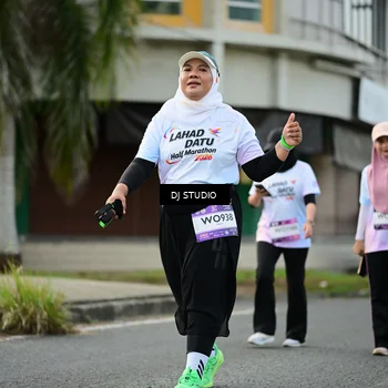 Runner Photo 7918456
