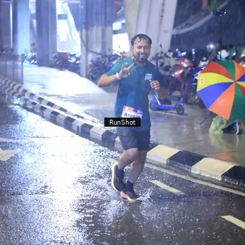Runner Photo 7918474