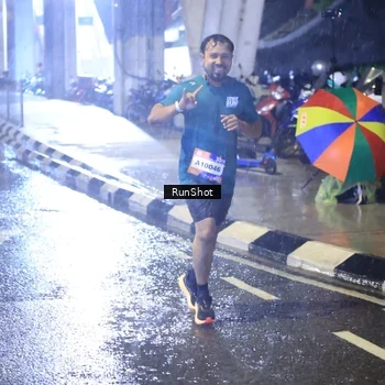 Runner Photo 7918524